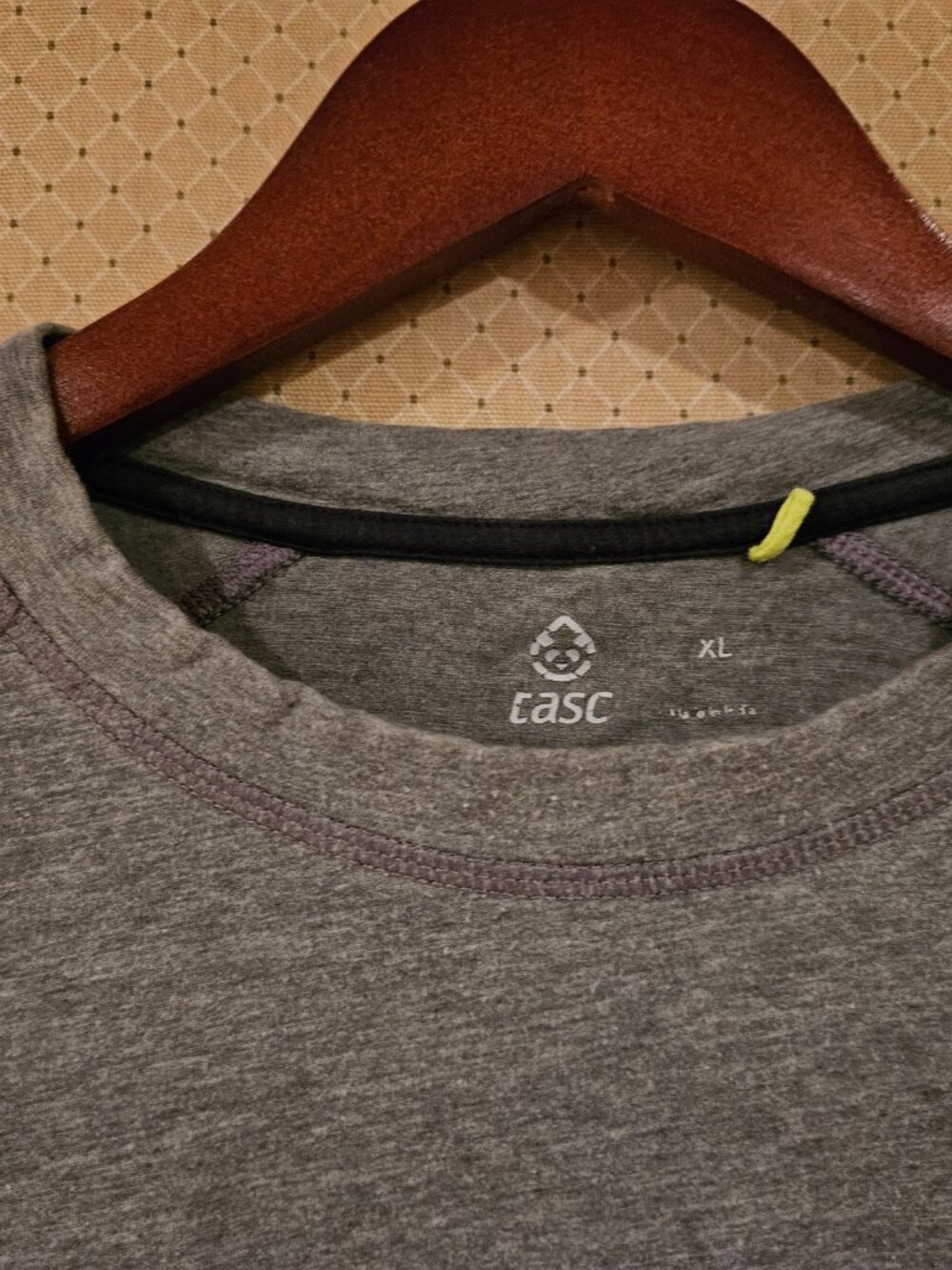 tasc Performance Heather Gray Crew T-Shirt - Size XL